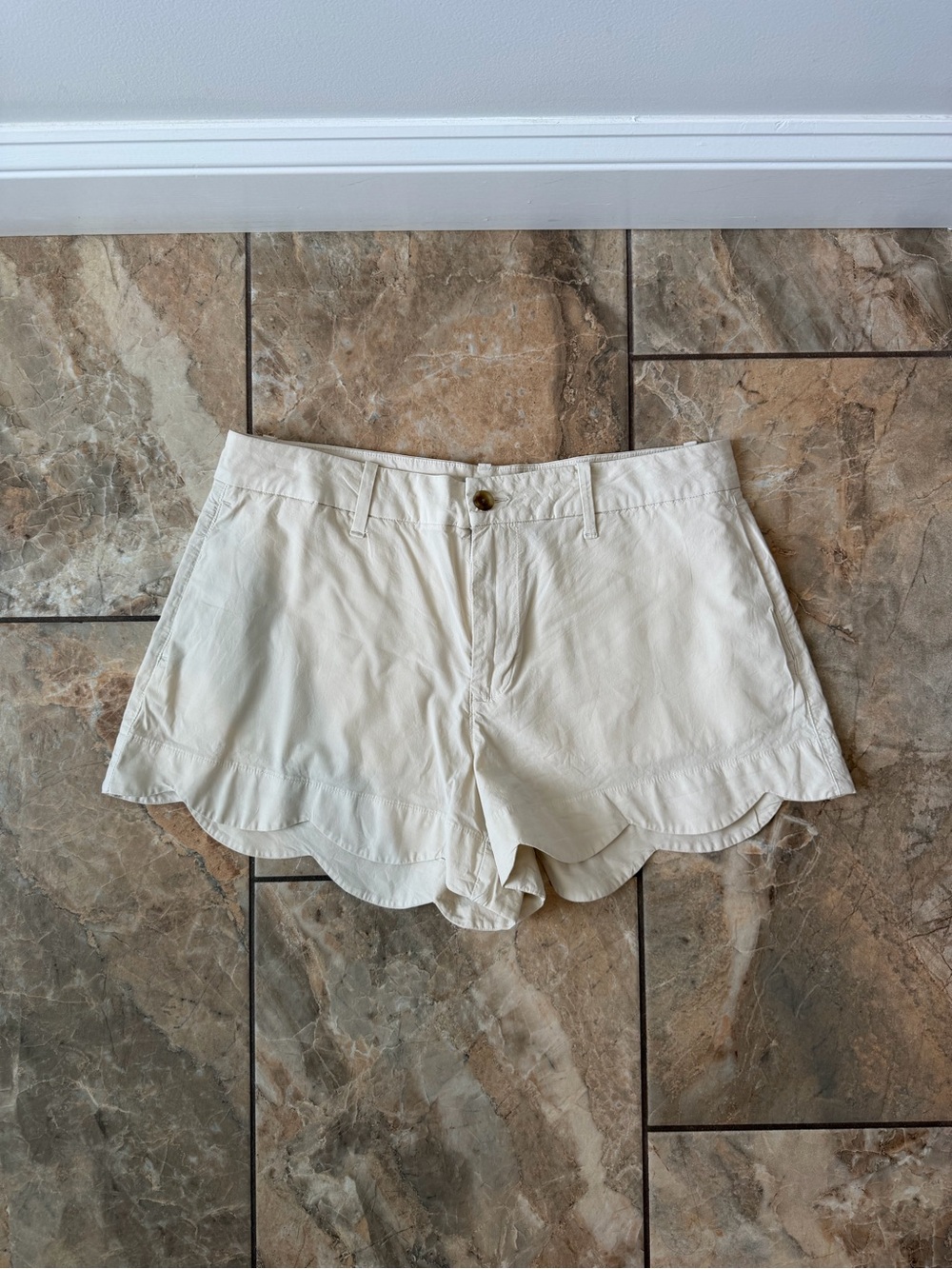 American Eagle Outfitters Cream Kacki Scallop Hem High Rise Trouser Shorts